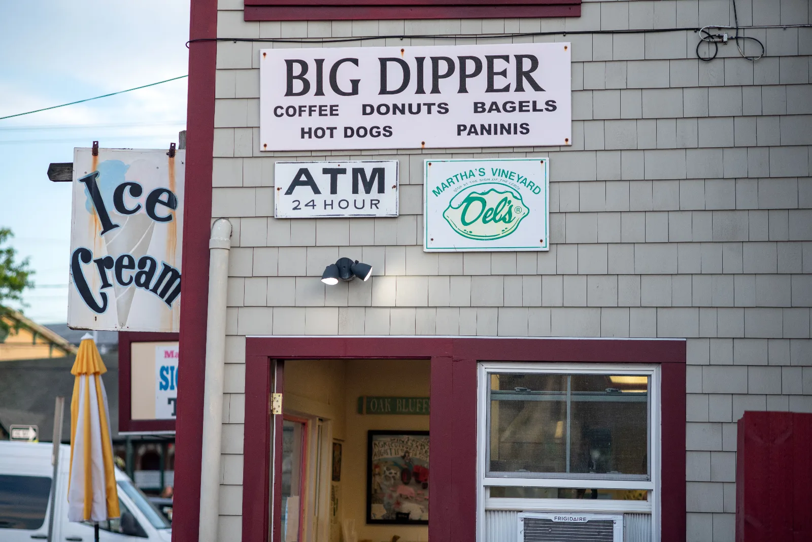 Big Dipper Ice Cream & Cafe restaurant on Martha's Vineyard