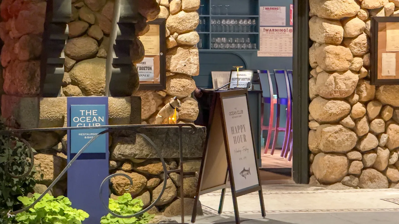 The Ocean Club Restaurant & Bar restaurant on Martha's Vineyard