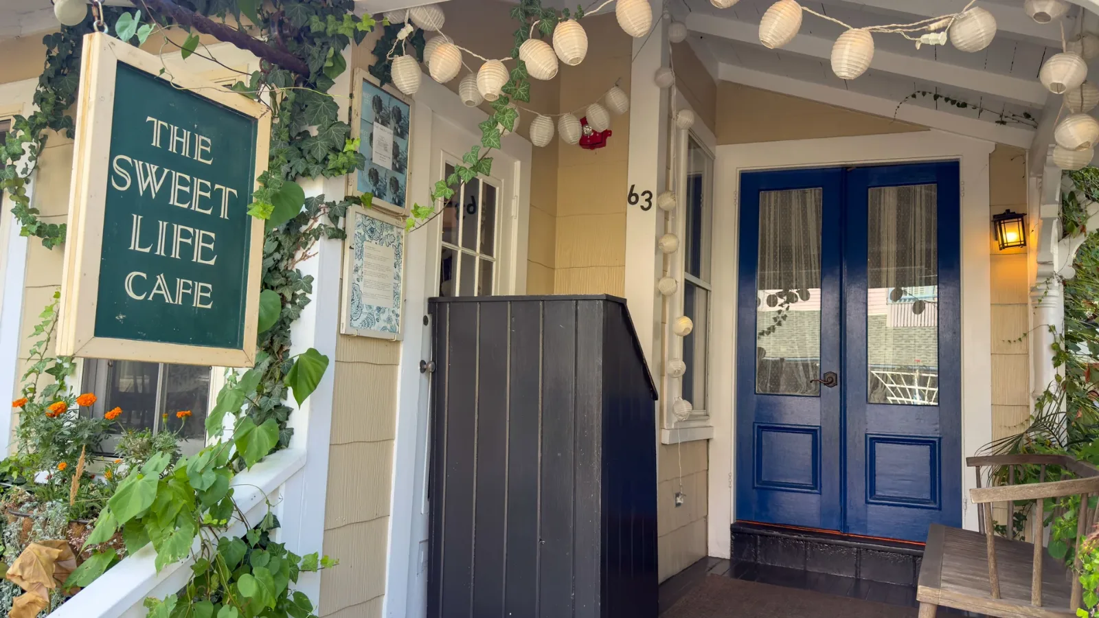 The Sweet Life Cafe, Circuit Avenue, Oak Bluffs